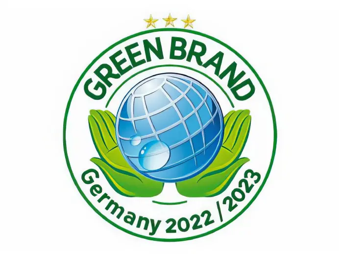 green-brand-22-23-1384x1038-cropped