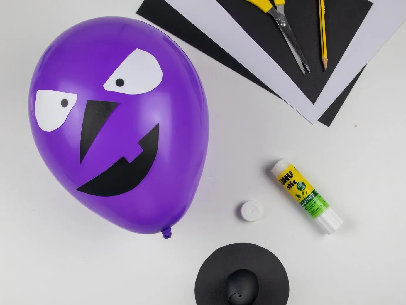 Scene spettrali: scrittura di Halloween con Storyboard That, image size:1384x1038